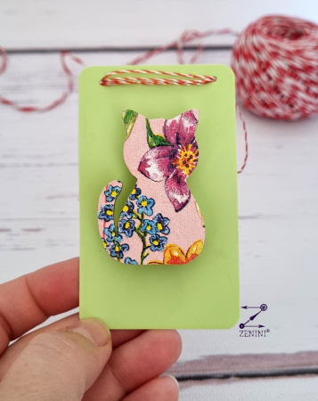 Martisor brosa pisici colorate din lemn, diverse modele [4]