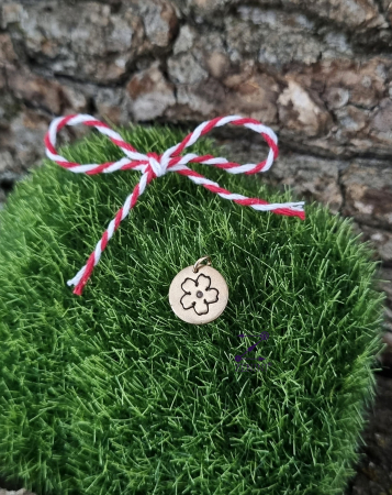 Martisor floare de cires din bronz [1]