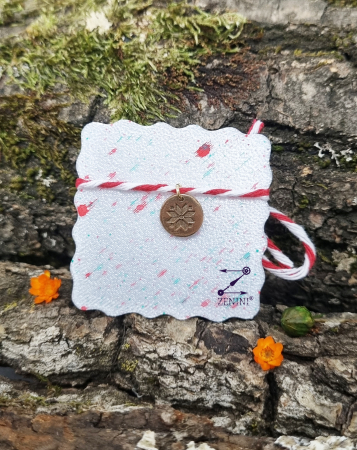 Martisor floare de inspiratie traditionala, din bronz [2]