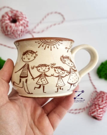 Set cadou 8 martie pentru mama: cana ceramica, esarfa eleganta, brosa martisor si bomboane Raffaello [6]