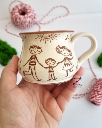 Set cadou 8 martie pentru mama: cana ceramica, esarfa eleganta, brosa martisor si bomboane Raffaello [1]