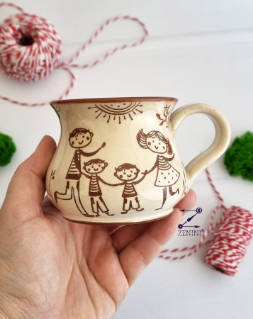 Set cadou 8 martie pentru mama: cana ceramica, esarfa eleganta, brosa martisor si bomboane Raffaello [7]