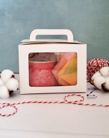 Set cadou martie pentru educatoare: cana ceramica, esarfa eleganta, brosa martisor si bomboana Raffaello [2]