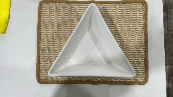 Bol triunghiular din portelan alb, 26cm, design modern, pentru servire aperitive & salate [6]