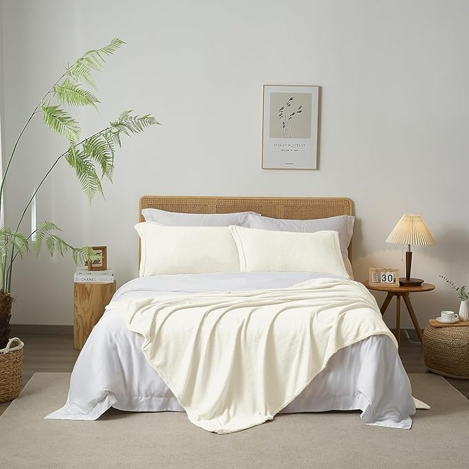 Patura flanel Luofanfei 180x200 cm, alba/crem, catifelata, pufoasa si calduroasa, pentru pat sau canapea [2]