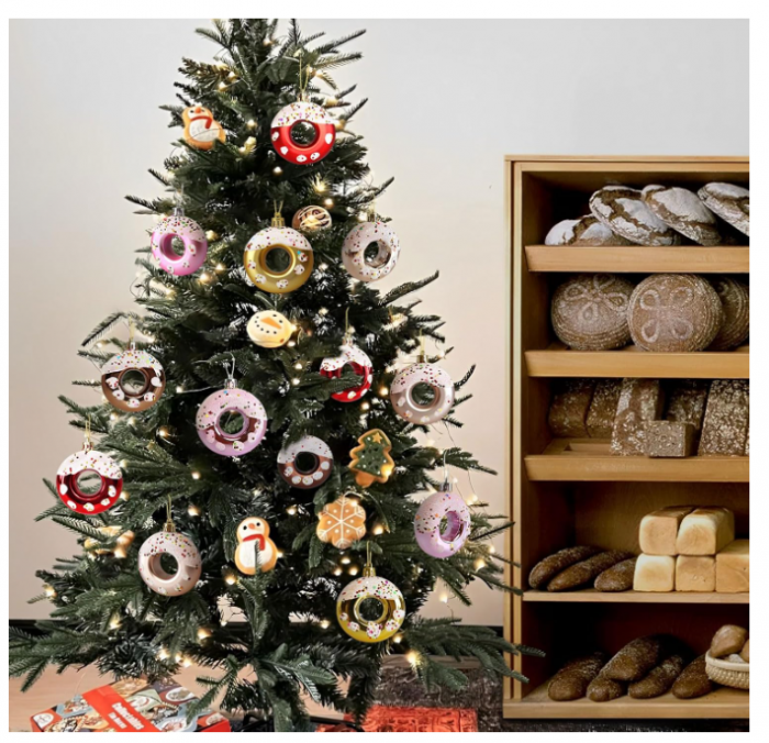 Set 6 ornamente brad Crăciun – globuri “donut” gri cu sclipici și stelă, Ø8 cm [6]