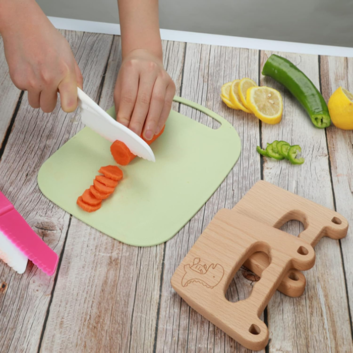 Set 5 cutite pentru copii, siguranta in bucatarie, pentru fructe si legume, cu cutit din lemn antitaiere, model Dinozaur [4]