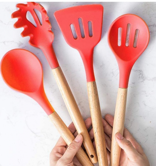 Set ustensile bucatarie 11 piese Lemn si Silicon alimentar, Termorezistente, Antiaderente, Suport Blat [5]