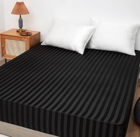 Cearceaf 140×200 cm Satin negru cu Dungi – Respirant, Elastic Integral, Bonnet 15–30 cm [1]
