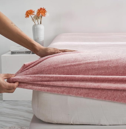 Cearsaf cu elastic pufos 140x200 cm, roz deschis, velur calduros, pentru saltea inalta 25-30 cm [5]
