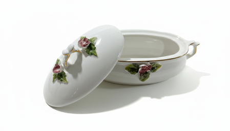 Lichidare Stoc - Caseta din portelan, Violeta, alba, pentru servire si prezentare