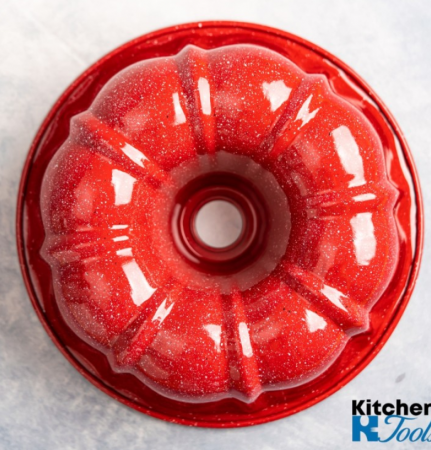 Tava Schmitter, ceramica, 39.5 x 26 x 7 cm [1]