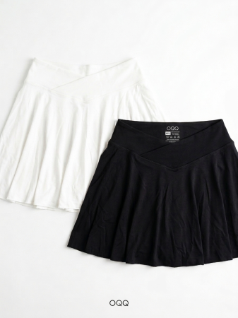 Fashion - Set 2 Fuste Sportive OQQ, Alb și Negru, Imprimeu Sport,  Confortabile și Versatile