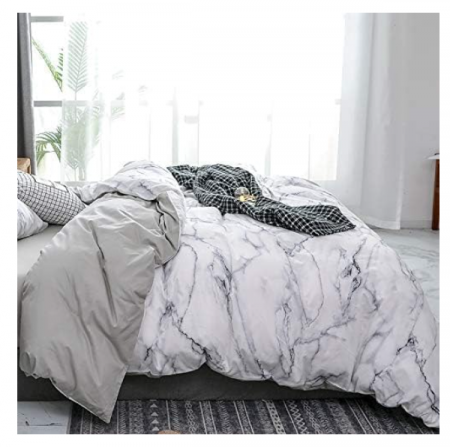 Textile & Decoratiuni - Set husa pilota 240 × 260 cm din bumbac 100 %, model geometric marmură gri‑alb, cu fermoar + 2 fețe pernă 65 × 65 cm