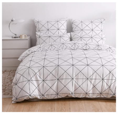 Set husă pilotă 240 × 260 cm + 2 fețe pernă 65 × 65 cm, microfibră – model geometric alb-negru, cu fermoar [3]