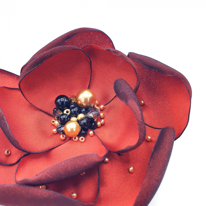 brosa-floare-rosie-matase-satinata [3]