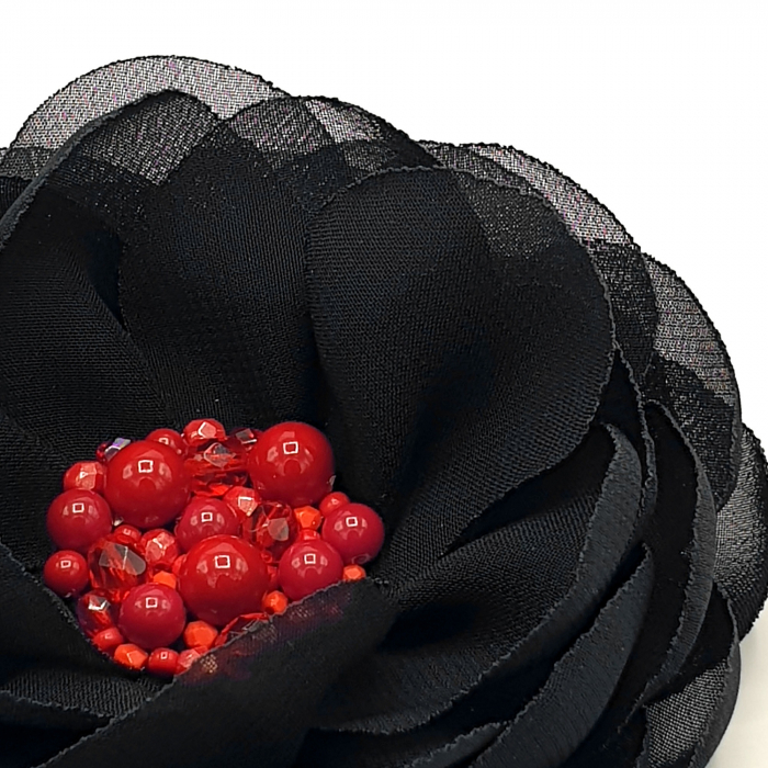 brosa-eleganta-floare-mare-neagra [4]