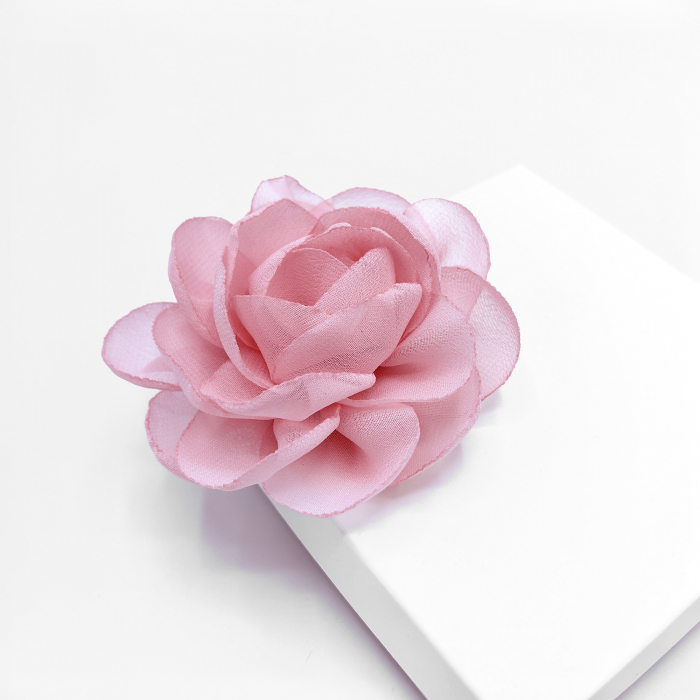 brosa-agrafa-floare-trandafir-roz-deschis [2]
