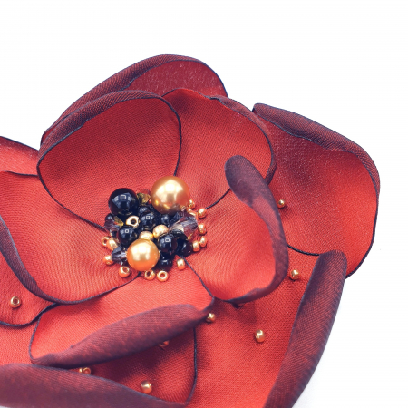 brosa-floare-rosie-matase-satinata [2]