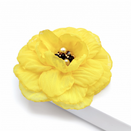 Brose - brosa-floare-voal-galben-mijloc-negru-auriu