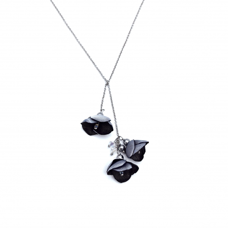 Coliere - colier-flori-matase-satinata-argintiu-perle-inox
