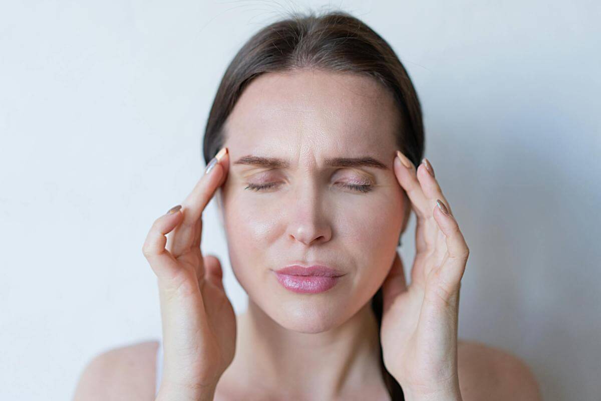 Ulei CBD pentru migrena si afectiuni cauzate de stres – cum poti sa-ti mentii echilibrul mental?