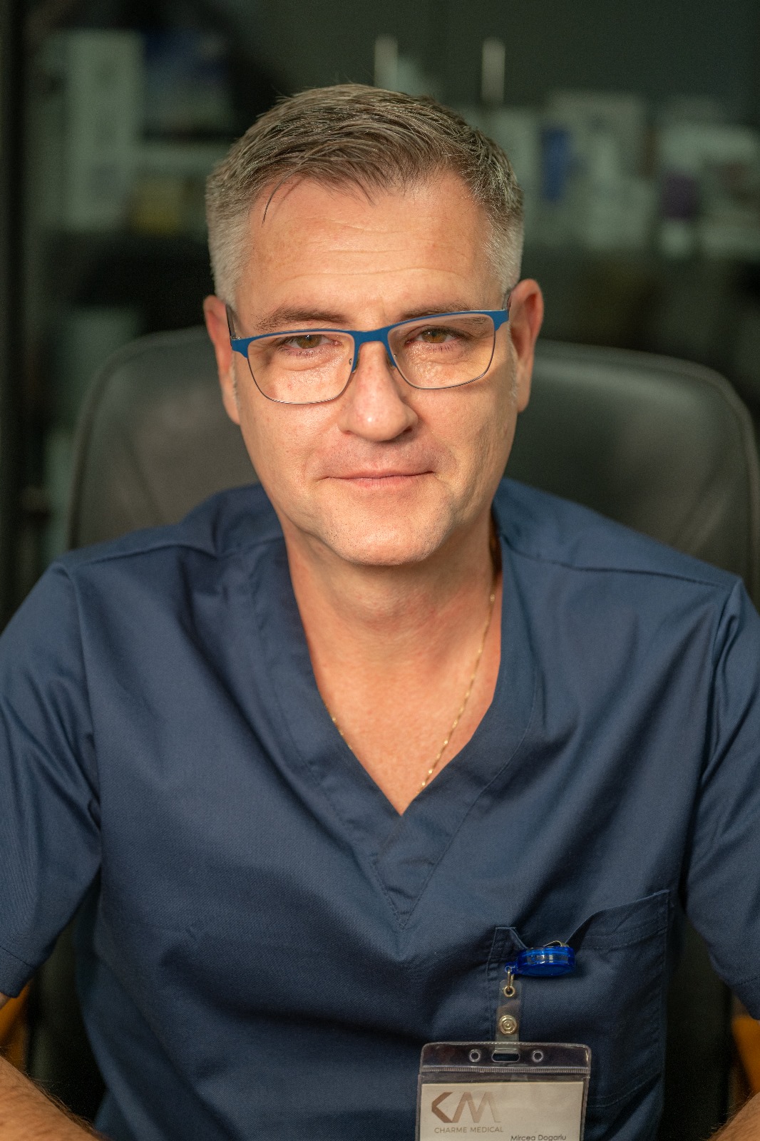 Doctor Mircea Dogariu specializat in tratamente cu ulei de canabis CBD