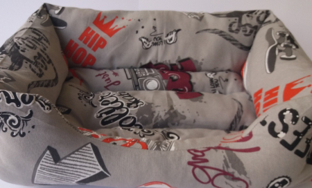 Produse pentru Caini - Patut crem & hip hop 45/58 cm