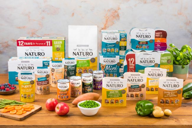 Conserva Naturo Adult cu Carne de Somon si Pui, amestec de Legume si Fructe in Jeleu cu Ierburi Aromatice 390g [3]