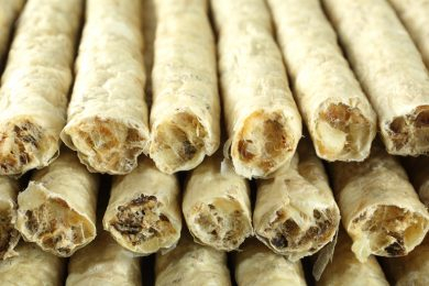 Bow Wow Recompense pentru caini natural sticks cu burta de vita, 50buc/box [1]