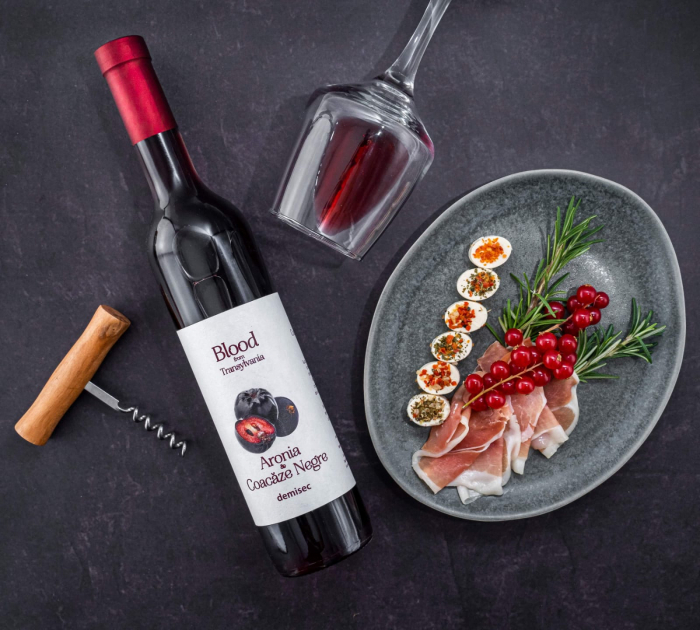 Vin din Coacaze Negre si Aronia 500ml [2]