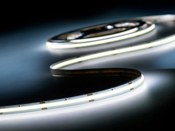 Banda LED COB 320LED/M • 24V • 8W • 6000K • IP20 • 750lm • 8mm • 2oz Cooper Versiune PRO [4]
