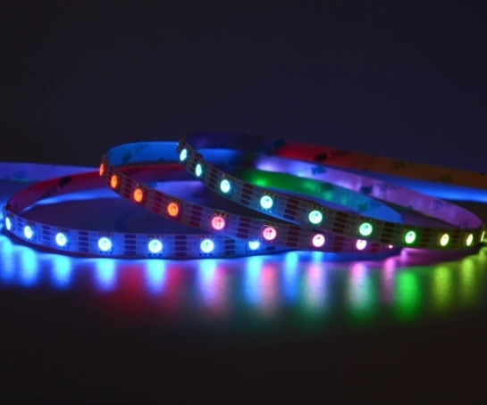 Banda LED Digitala 60LED IC2815 60PIXELI • 12V • 10W • RGB 1LEDS • IP20 • 10mm [3]