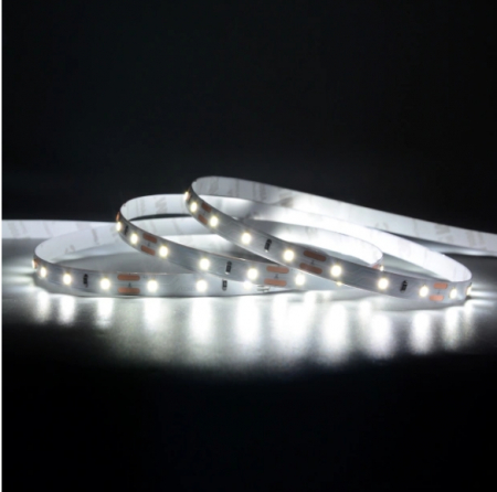 Banda LED • 60LED / m • 12V • 4.8W • 6000K • IP20 • 490lm • 8mm [1]