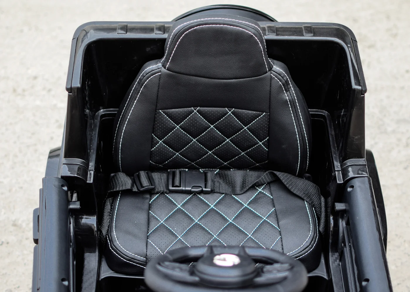 Masinuta electrica, cu telecomanda, model Mercedes Benz G63, 70W, Negru [1]