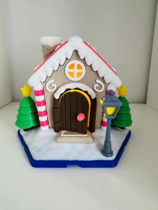 Casuta Turta Dulce - cadou 2 figurine asortate [2]