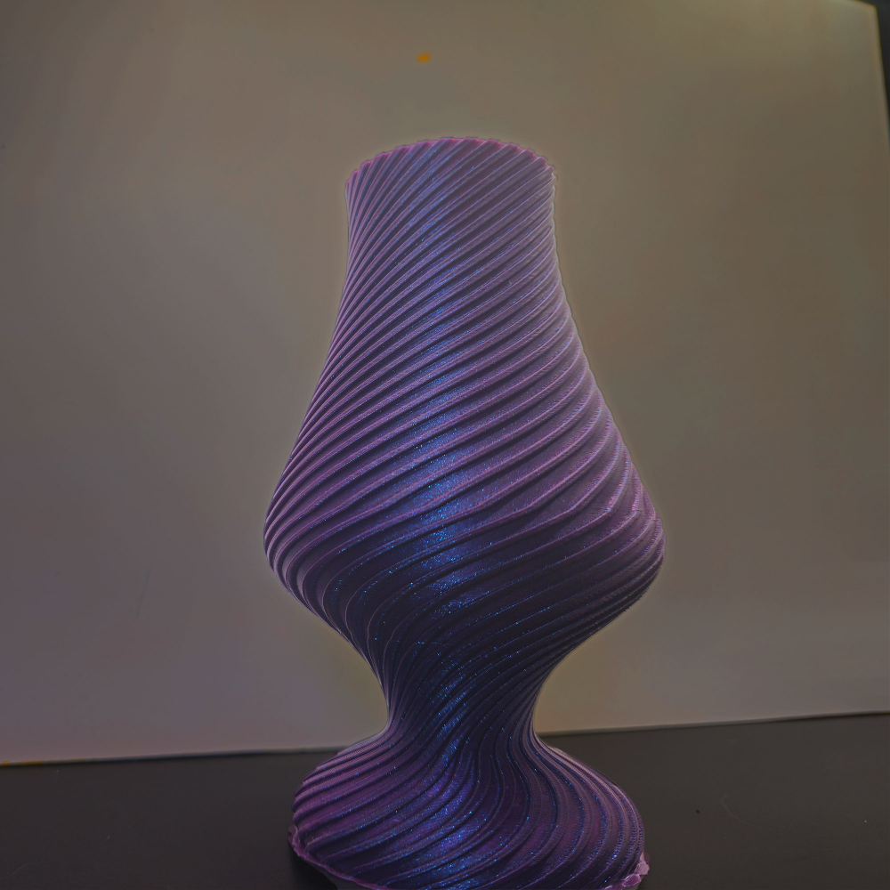 Vază Decorativă în Formă de Pocal– Design Unic cu Efect Spiralat [6]