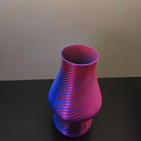 Vază Decorativă în Formă de Pocal– Design Unic cu Efect Spiralat [7]