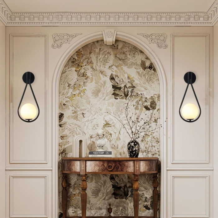 Aplică de perete 6121 metal auriu / negru cu glob din sticlă albă mată, design modern E27 [4]