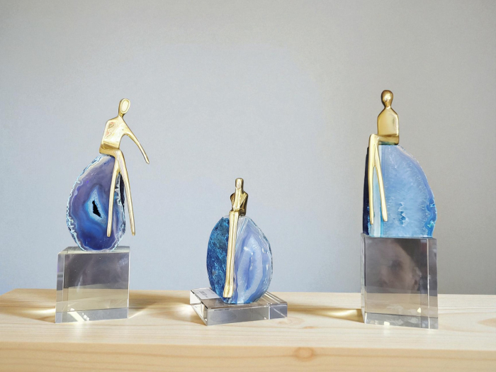 Decoratiune CX002 cu piatră naturală albastră și figură metalică aurie [2]