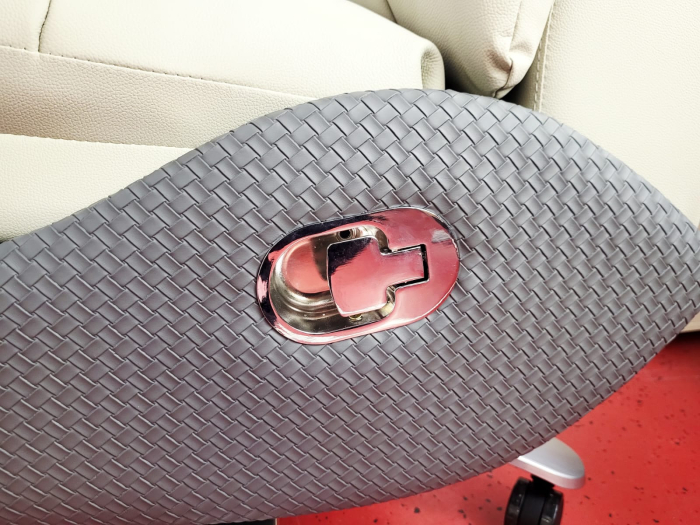 Fotoliu directorial ergonomic A 529 bej, piele ecologică, suport picioare retractabil și reglaj electric, 120 cm [6]