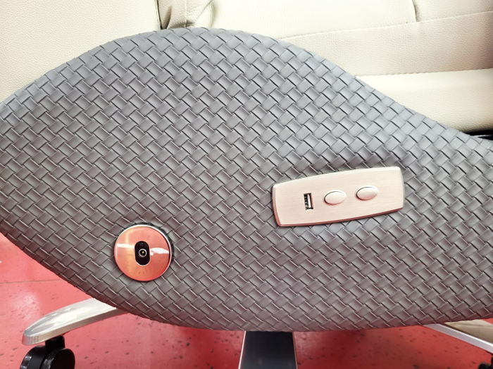 Fotoliu directorial ergonomic A 529 bej, piele ecologică, suport picioare retractabil și reglaj electric, 120 cm [5]