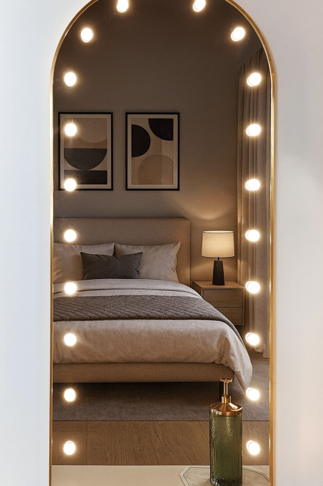 Oglindă de perete 098-10 cu 22 becuri LED, ramă aurie aluminiu, 170×70 cm [3]