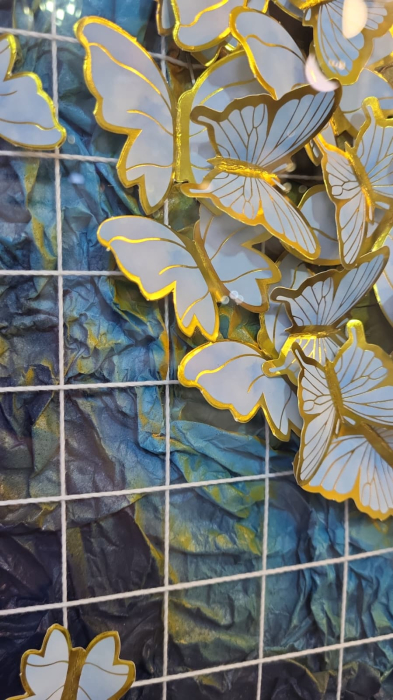 Tablou decorativ 3D cu fluturi cod 25203, ramă aurie, design artistic modern [2]