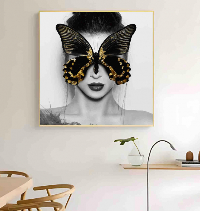 Tablou Portret Artistic cu Fluture [1]