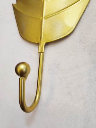 Cuier metalic model 024 auriu, design frunză stilizată, modern și elegant [2]