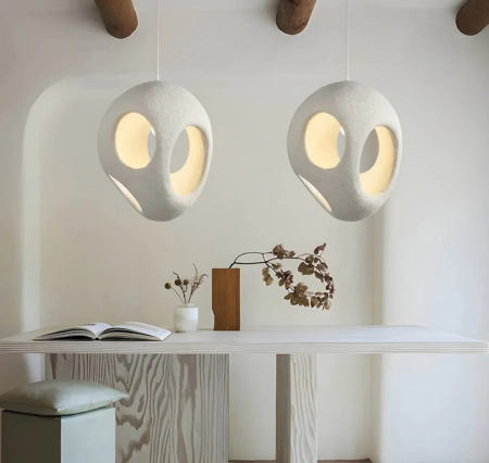 LUSTRE - Lustră 2600/C din fibră de sticlă albă, formă organică cu textură tip piatră, 45 cm