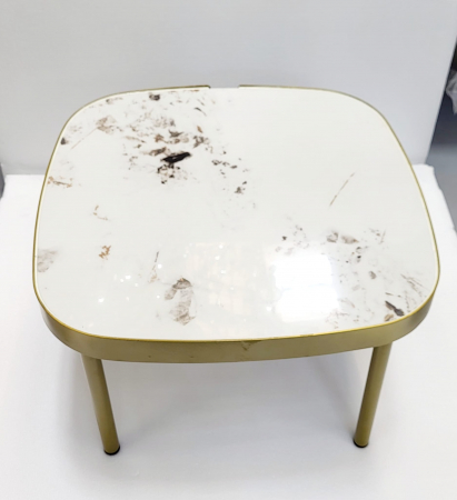 Măsuță de cafea 853 S, blat compozit marmură albă cu striații și picioare metalice aurii, pătrată 55x55 cm [2]