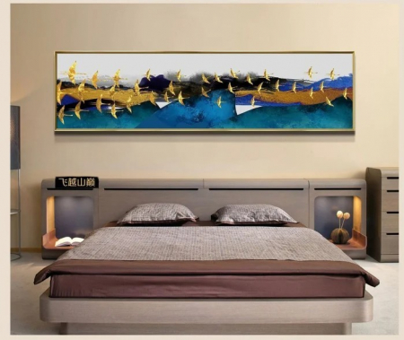 TABLOURI - Tablou decorativ 40x150 cm – Zbor de păsări aurii, ramă aurie