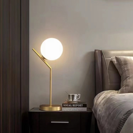 VEIOZE SI LAMPADARE - Veioză 2406 T GD – Eleganță modernă cu finisaj auriu